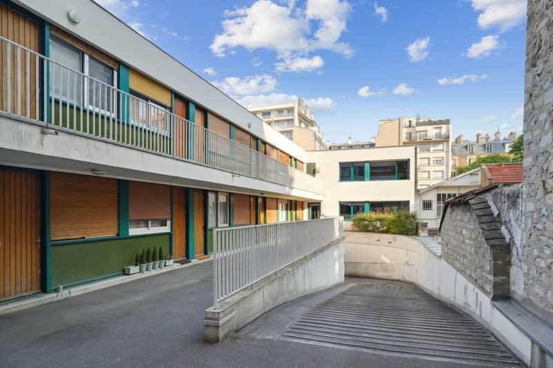 16 Rue Du Docteur Roux, Paris à vendre - Photo du bâtiment - Image 2 de 14