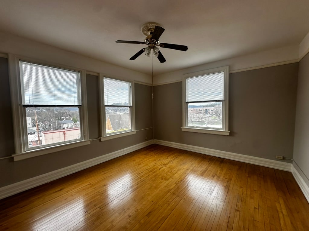 306 W Main St, Frankfort, KY à louer Photo intérieure- Image 1 de 8