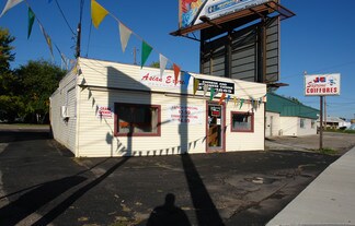 Plus de détails pour 5920 S Cedar St, Lansing, MI - Commerce de détail à louer