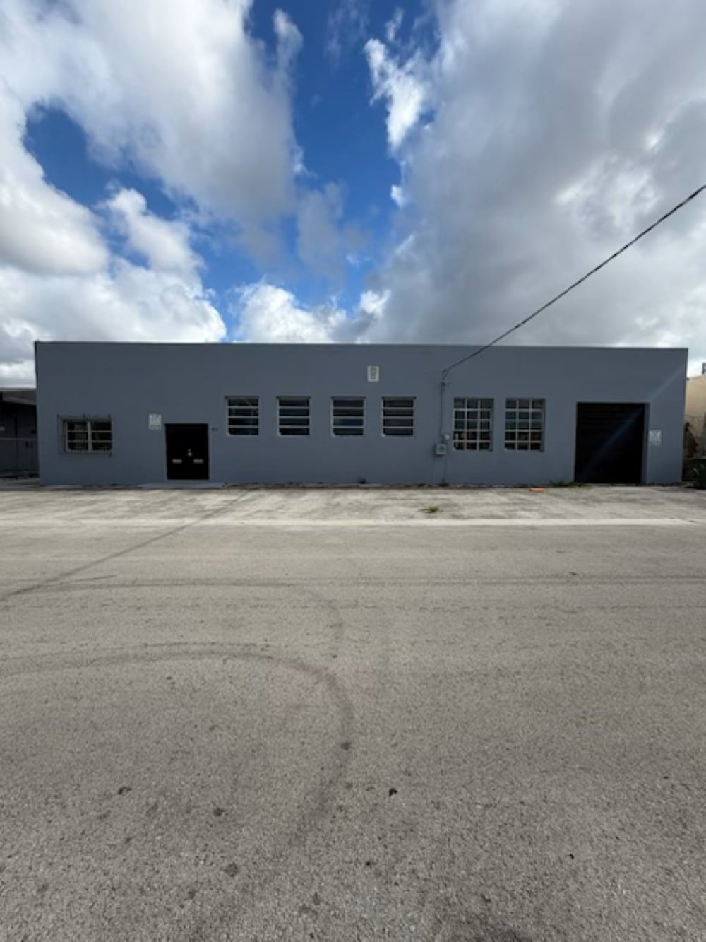 211 W 22nd St, Hialeah, FL for lease Building Photo- Image 1 of 3