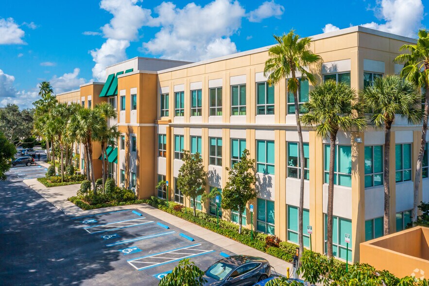 6000 Broken Sound Pky NW, Boca Raton, FL à louer - Photo du bâtiment - Image 1 de 13