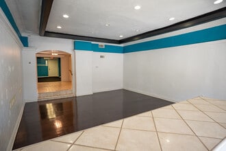 608 Main St, Pittsburgh, PA for lease Interior Photo- Image 2 of 6