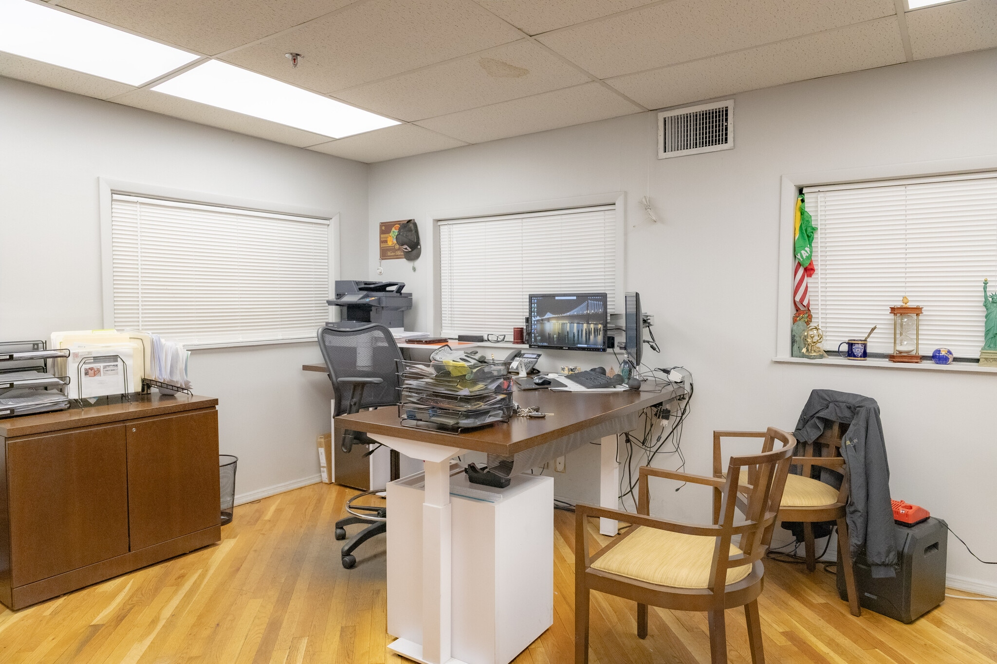 63-15 Traffic Ave, Ridgewood, NY for lease Interior Photo- Image 1 of 6