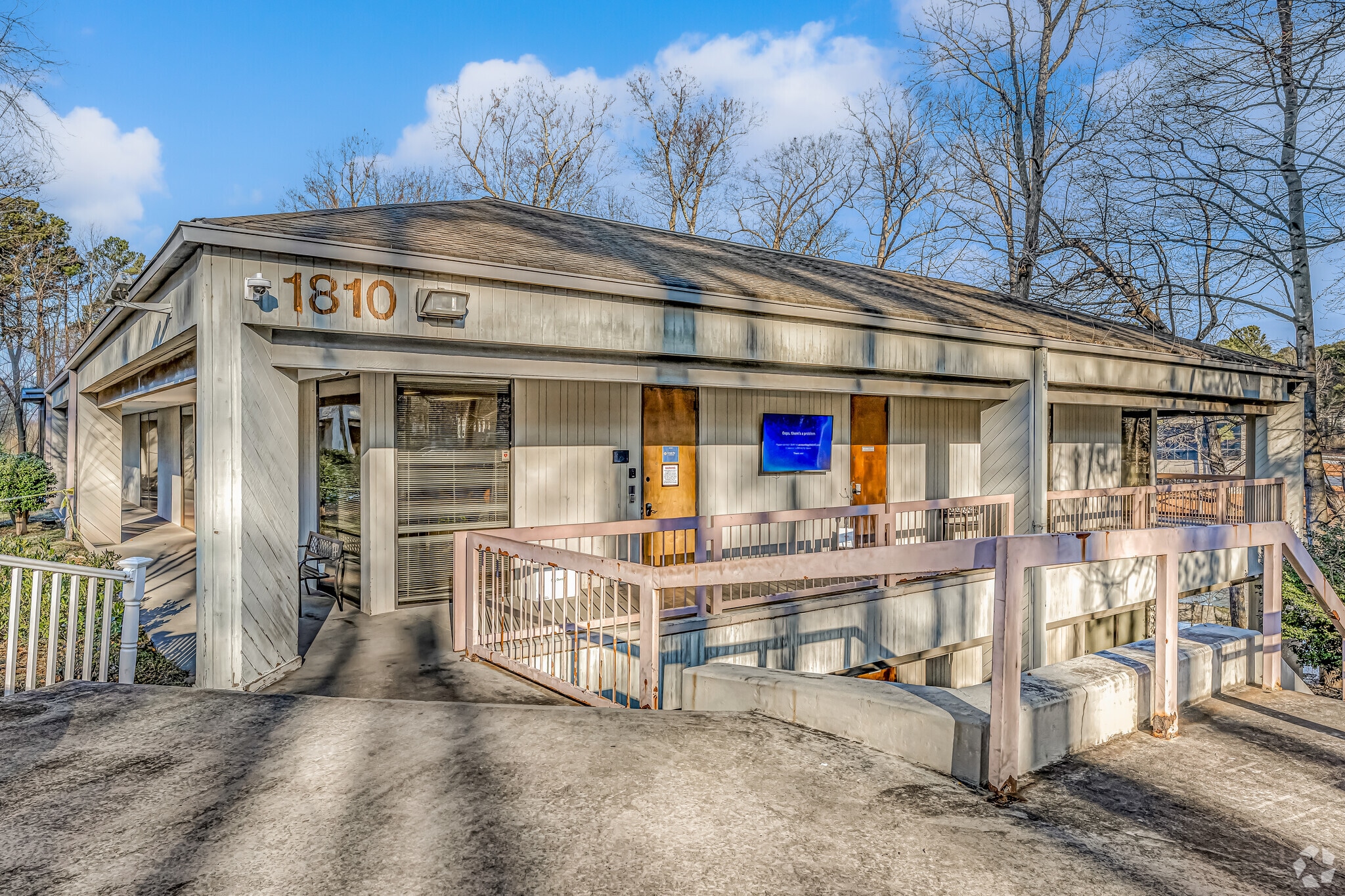 Stabilized Lakeside Campus w/ Strong NOI portfolio of 4 properties for sale on LoopNet.ca Building Photo- Image 1 of 26