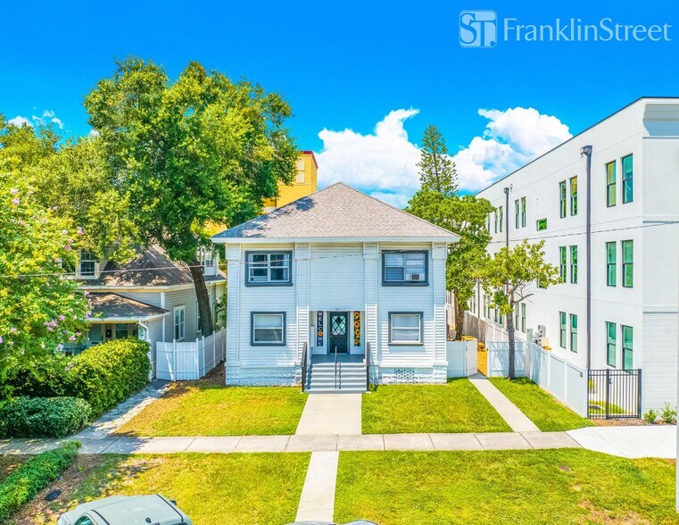 309 7th St S, Saint Petersburg, FL à vendre - Photo du bâtiment - Image 2 de 6