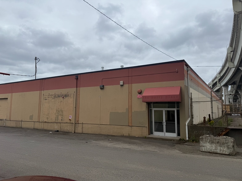1211 N Loring St, Portland, OR for sale - Building Photo - Image 2 of 6