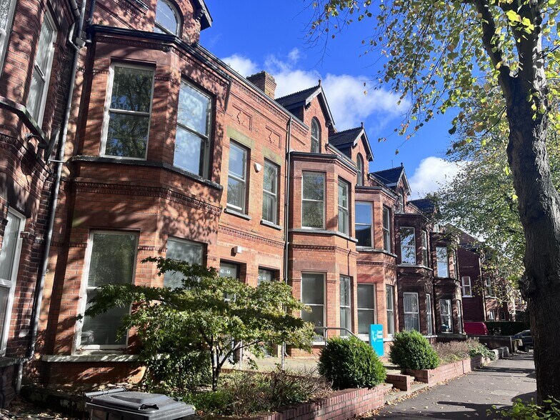 40-44 Eglantine Av, Belfast à louer - Photo du bâtiment - Image 3 de 7