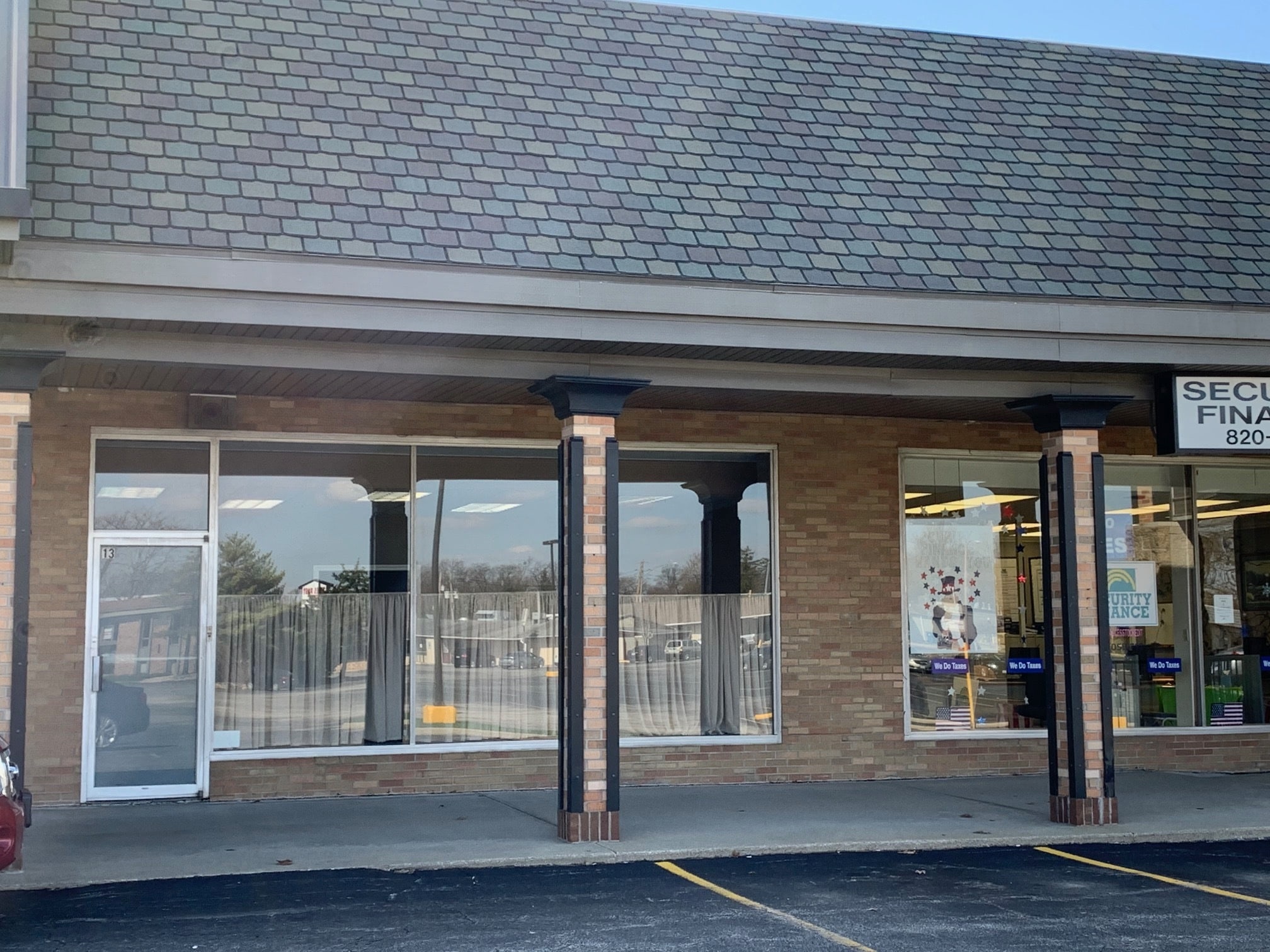 1210-1228 Towanda Ave, Bloomington, IL for lease Interior Photo- Image 1 of 8