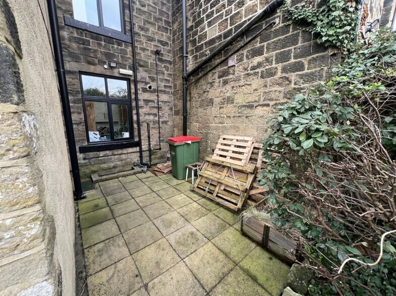 31 Leeds Rd, Ilkley à louer - Photo du bâtiment - Image 2 de 3