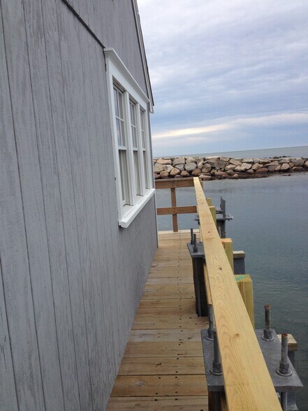 11 Harbor Way, West Harwich, MA à vendre - Photo du bâtiment - Image 2 de 10