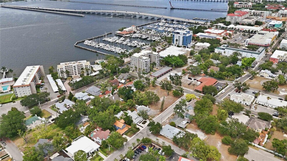 204 15th St W, Bradenton, FL à vendre - Aérien - Image 1 de 1