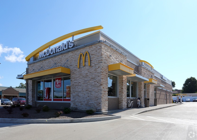 6300-6326 Market Ave N, Canton, OH for lease - Primary Photo - Image 2 of 3
