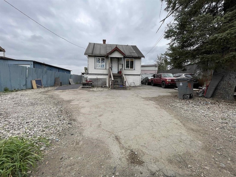 12343 Old Yale Rd, Surrey, BC à vendre - Photo du bâtiment - Image 1 de 3