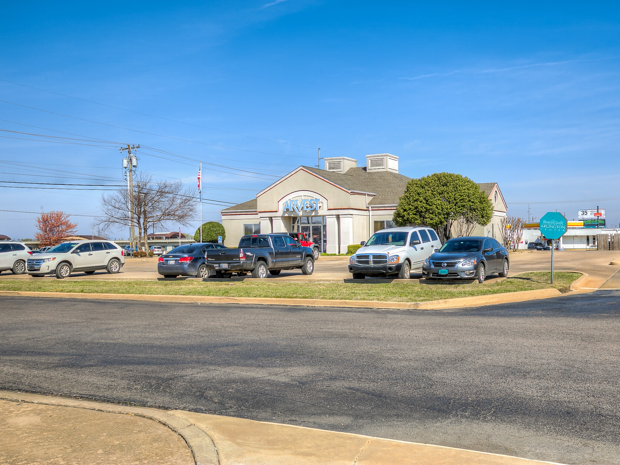 930 N Country Club Rd, Ada, OK à louer Photo principale- Image 1 de 8