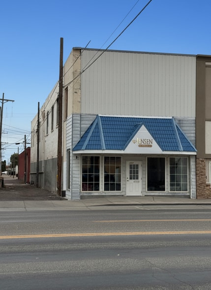 1221 Overland Ave, Burley, ID à vendre - Photo du bâtiment - Image 1 de 47
