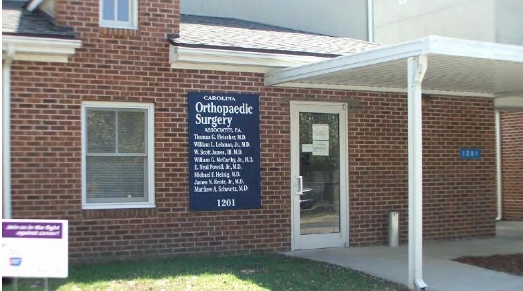 1201-1203 Colonial Commons Ct, Lancaster, SC à vendre Photo du bâtiment- Image 1 de 1