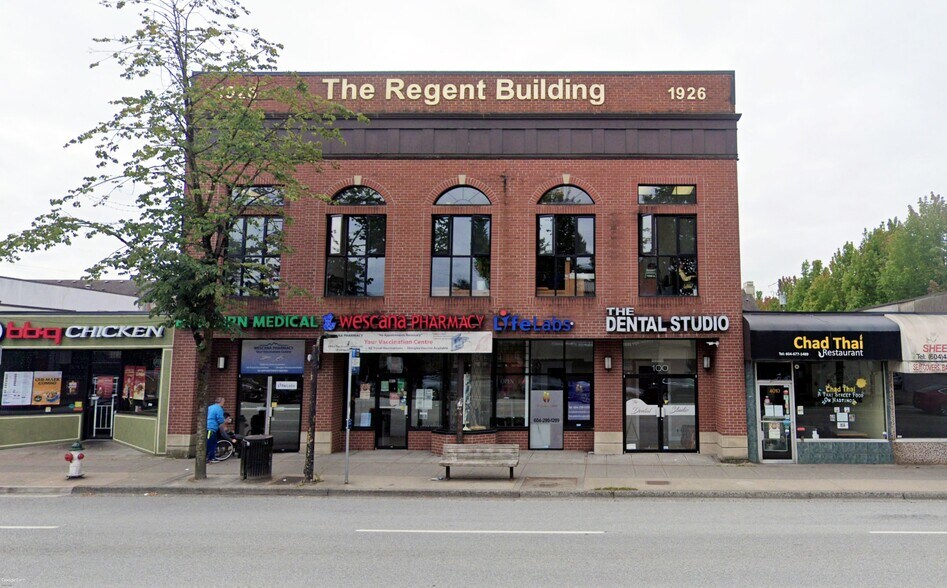 Wescana Portfolio portefeuille de 3 propriétés à vendre sur LoopNet.ca - Photo du bâtiment - Image 2 de 4