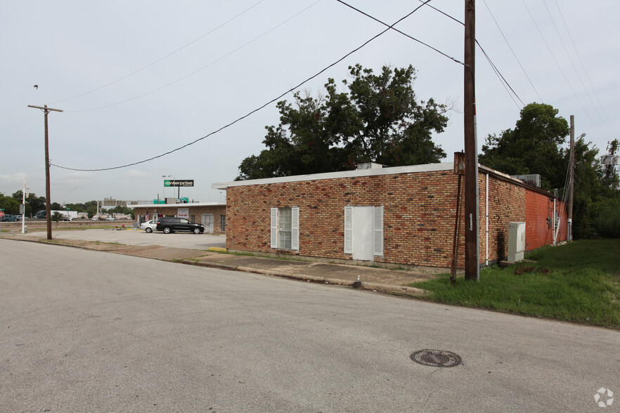 3749 Erie St, Houston, TX for lease - Building Photo - Image 2 of 2