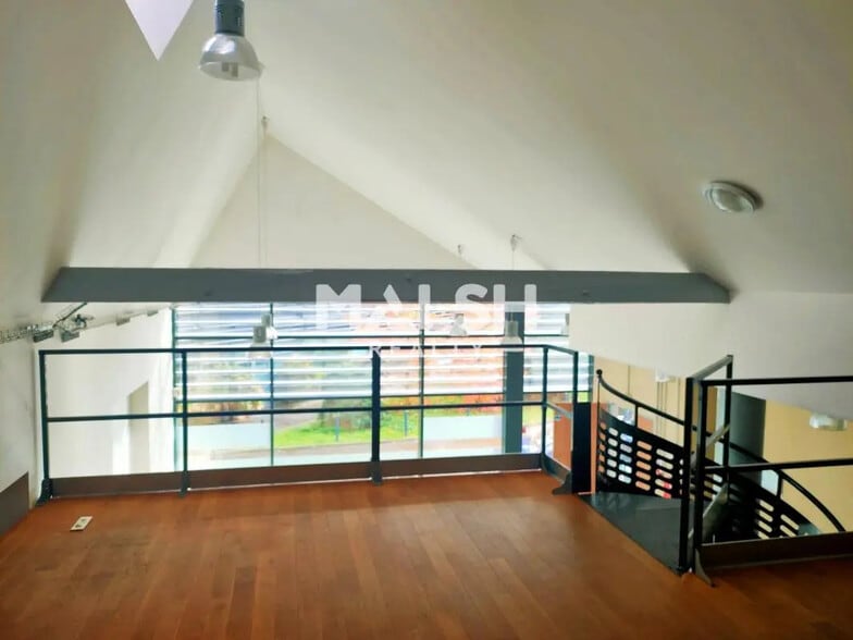 Bureau dans Lyon à louer - Photo du bâtiment - Image 3 de 8