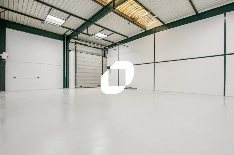 Office in Villepinte for lease Building Photo- Image 1 of 11