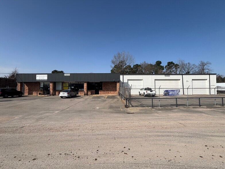 23233 Snook Ln, Tomball, TX à louer - Photo du bâtiment - Image 3 de 5