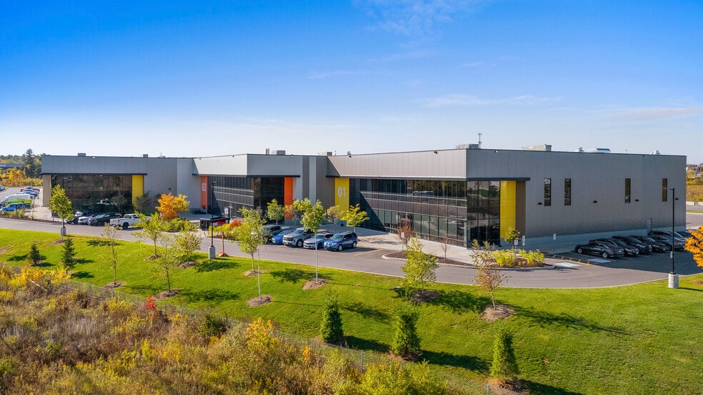 4120 Russell Rd, Ottawa, ON for lease - Primary Photo - Image 1 of 7