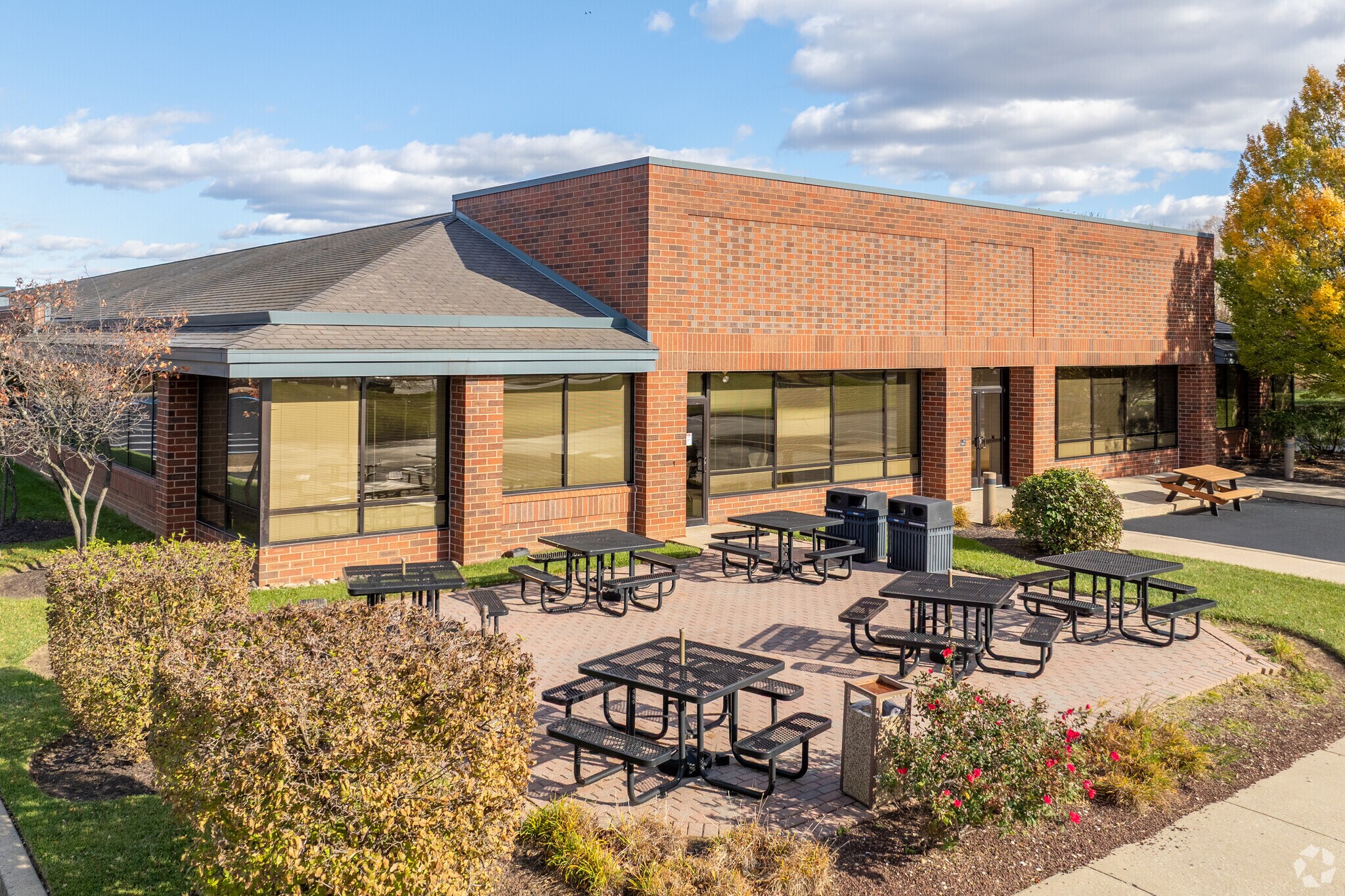 2520 Renaissance Blvd, King Of Prussia, PA à louer Photo du bâtiment- Image 1 de 12