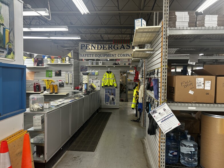 8400 Enterprise Ave, Philadelphia, PA for sale - Building Photo - Image 3 of 27