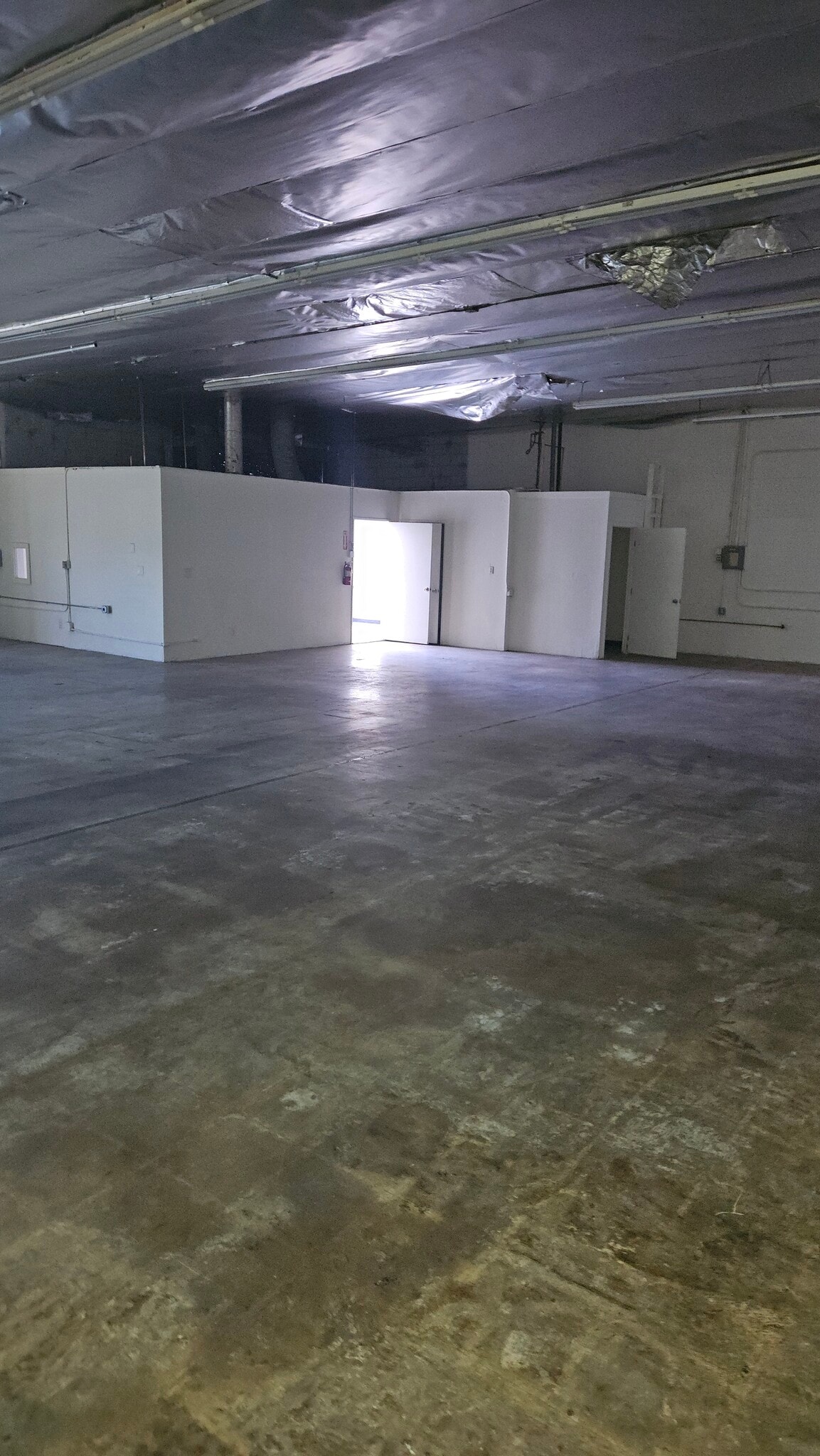 9555 Owensmouth Ave, Chatsworth, CA à louer Photo intérieure- Image 1 de 4