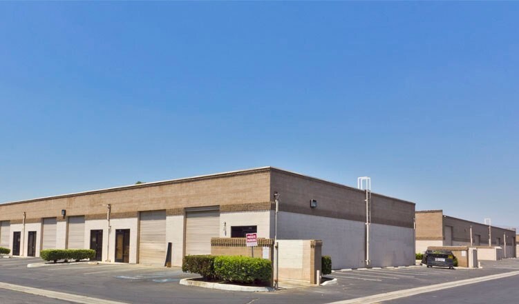 1045 N Main St, Riverside, CA à louer - Photo du bâtiment - Image 3 de 3