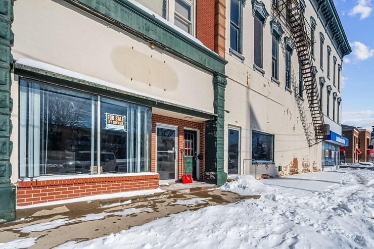 153 Washington Sq, Bucyrus, OH for sale - Building Photo - Image 3 of 4