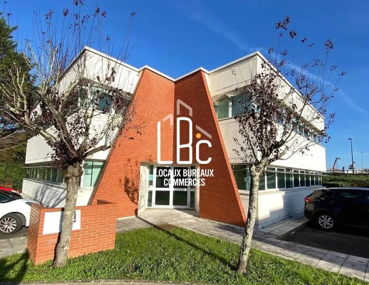 Bureau dans Nantes à louer - Photo du bâtiment - Image 1 de 12