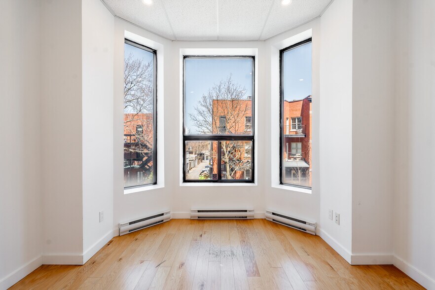 5100 Rue Hutchison, Montréal, QC for lease - Building Photo - Image 2 of 4