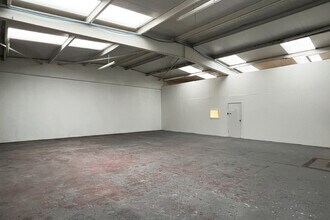 34-40 Singer Rd, East Kilbride for lease Interior Photo- Image 2 of 3