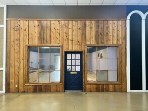 501 S Main St, Springhill, LA for lease Interior Photo- Image 1 of 6