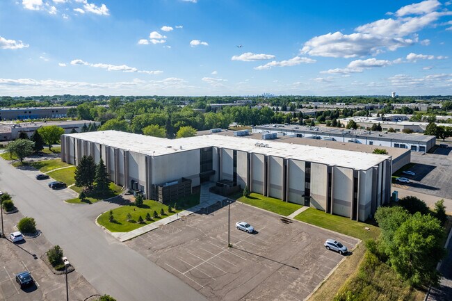 Plus de détails pour 3140 Neil Armstrong Blvd, Eagan, MN - Bureau à louer