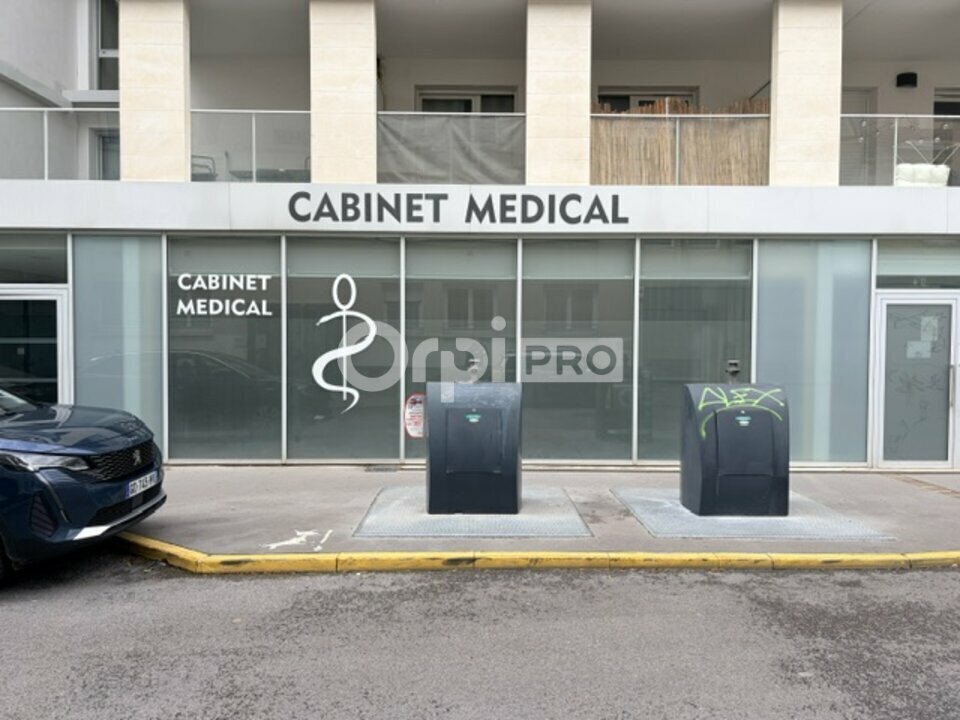 Bureau/Médical dans Reims à louer Photo du bâtiment- Image 1 de 2