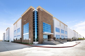 Plus de détails pour 251 E Rider St, Perris, CA - Industriel à louer