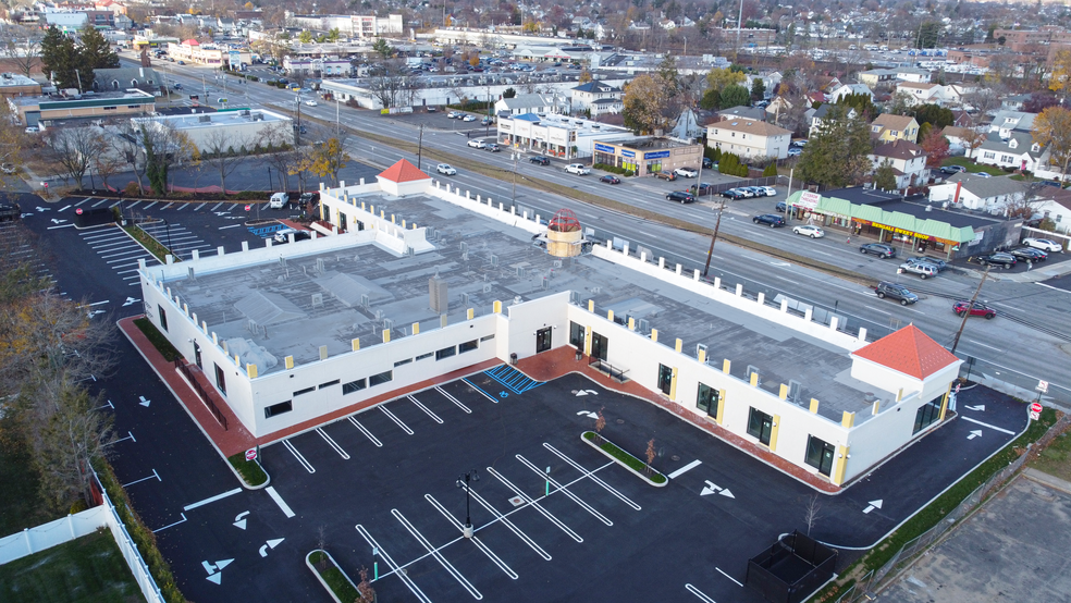 350 S Broadway, Hicksville, NY for lease - Building Photo - Image 3 of 6