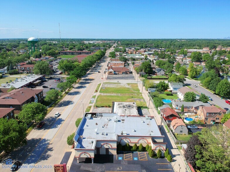 10625 Ridgeland Ave, Chicago Ridge, IL à vendre - Photo du bâtiment - Image 1 de 3