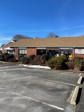 Plus de détails pour 655 Saw Mill Brook Pky, Newton, MA - Commerce de détail à vendre