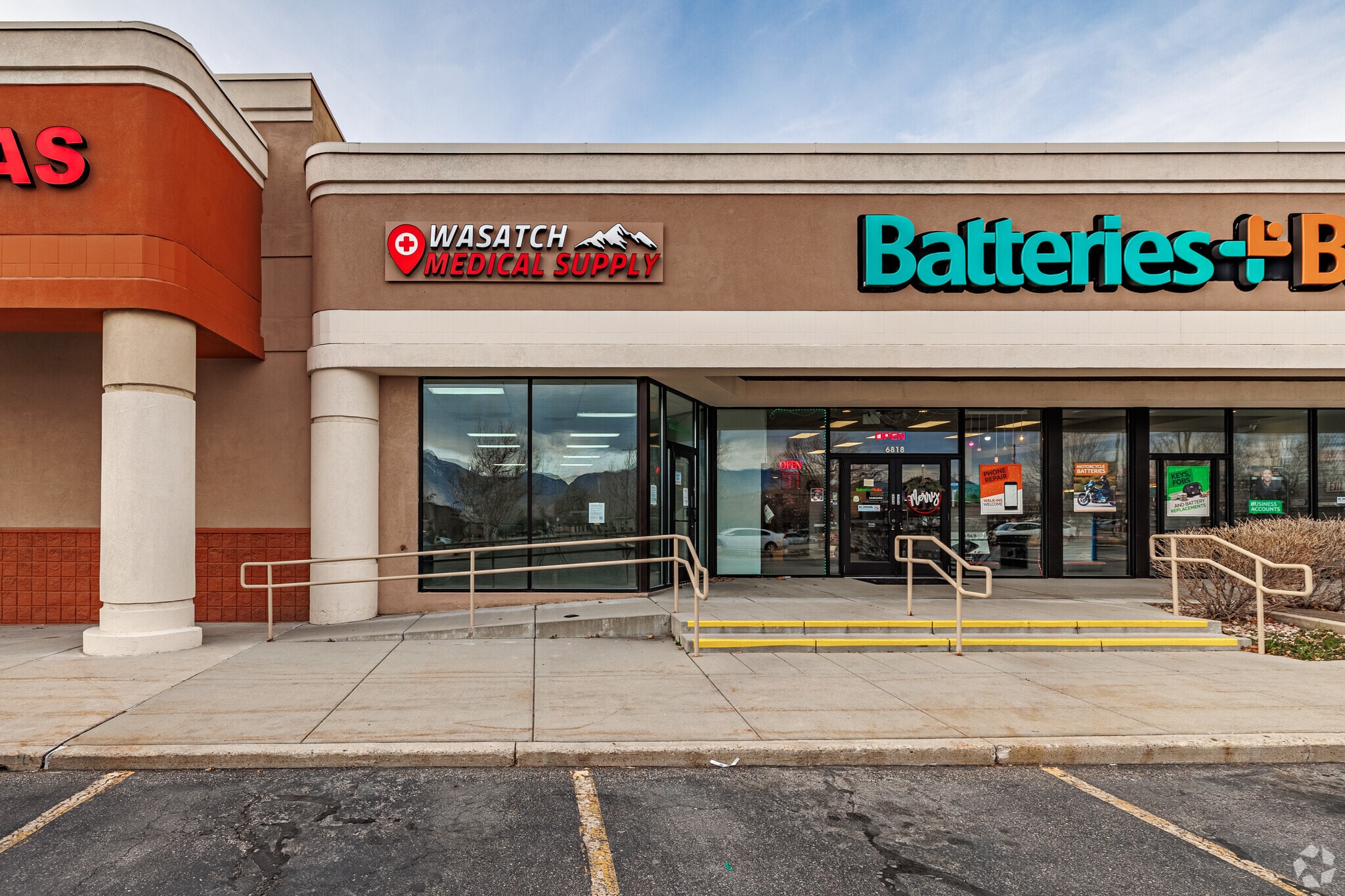 7000 S Redwood Rd, West Jordan, UT for lease Building Photo- Image 1 of 8