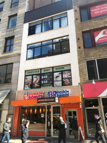 289 Seventh Ave, New York, NY à louer - Photo du bâtiment - Image 2 de 7