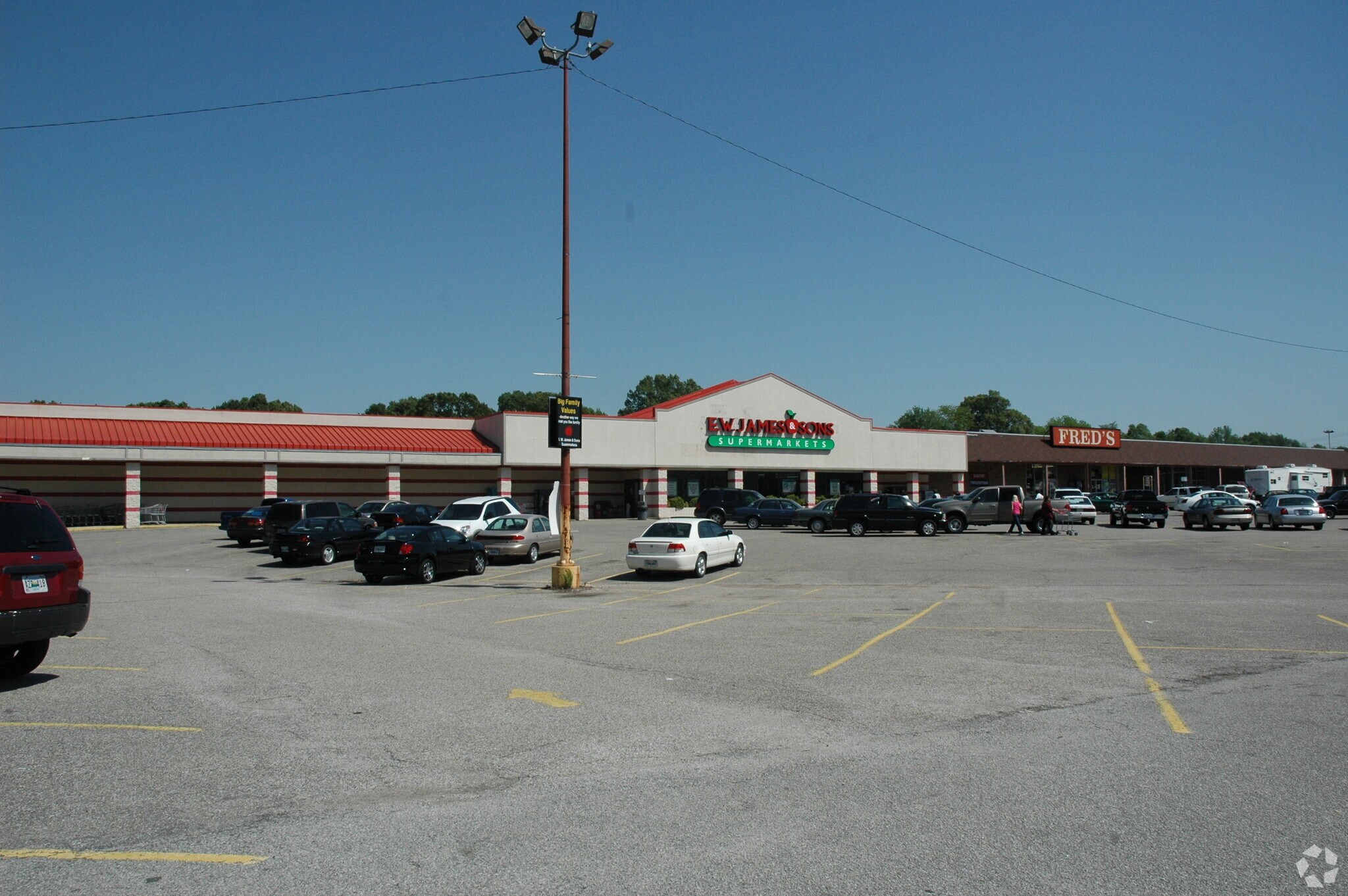 5024-5028 S 1st St, Milan, TN for lease Primary Photo- Image 1 of 7