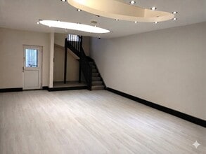 Oxford St, Swansea for lease Interior Photo- Image 2 of 9