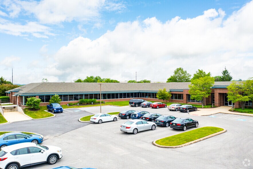 2900 Horizon Dr, King Of Prussia, PA for lease - Building Photo - Image 2 of 6