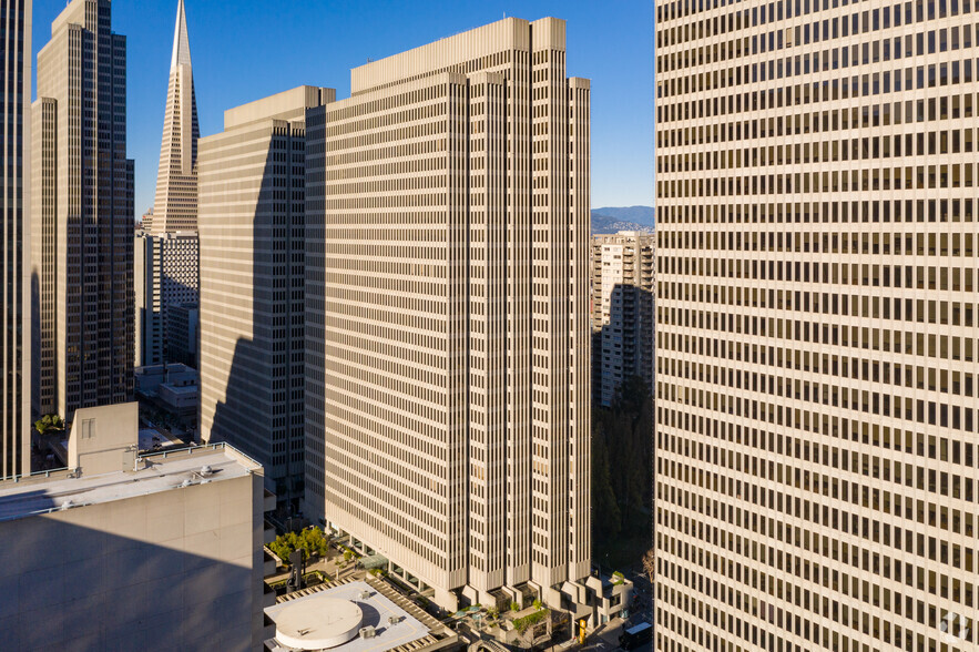 Three Embarcadero Ctr, San Francisco, CA à louer - Photo du b timent - Image 1 de 14