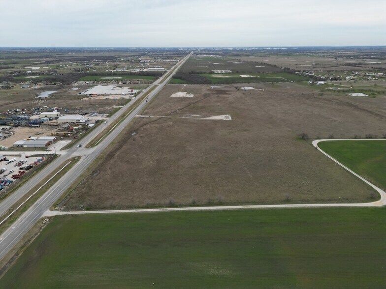 Hwy 380 hwy, Ponder, TX à vendre - Photo du bâtiment - Image 3 de 5