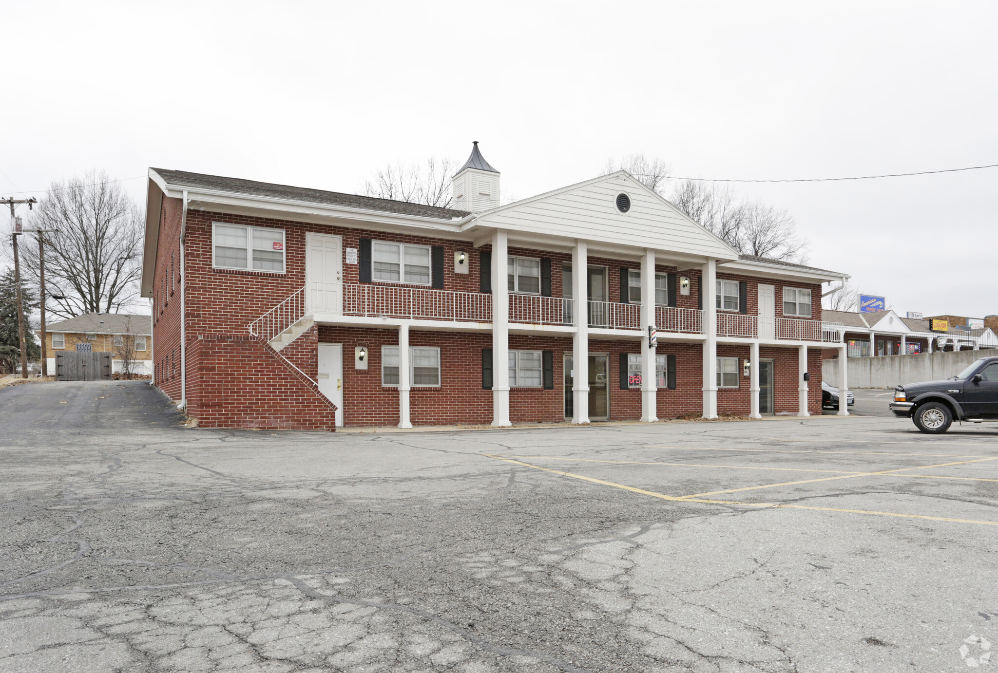 7600 Raytown Rd, Raytown, MO à vendre Photo du bâtiment- Image 1 de 1