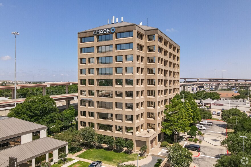 13809 research Blvd, Austin, TX à louer - Photo du bâtiment - Image 1 de 3
